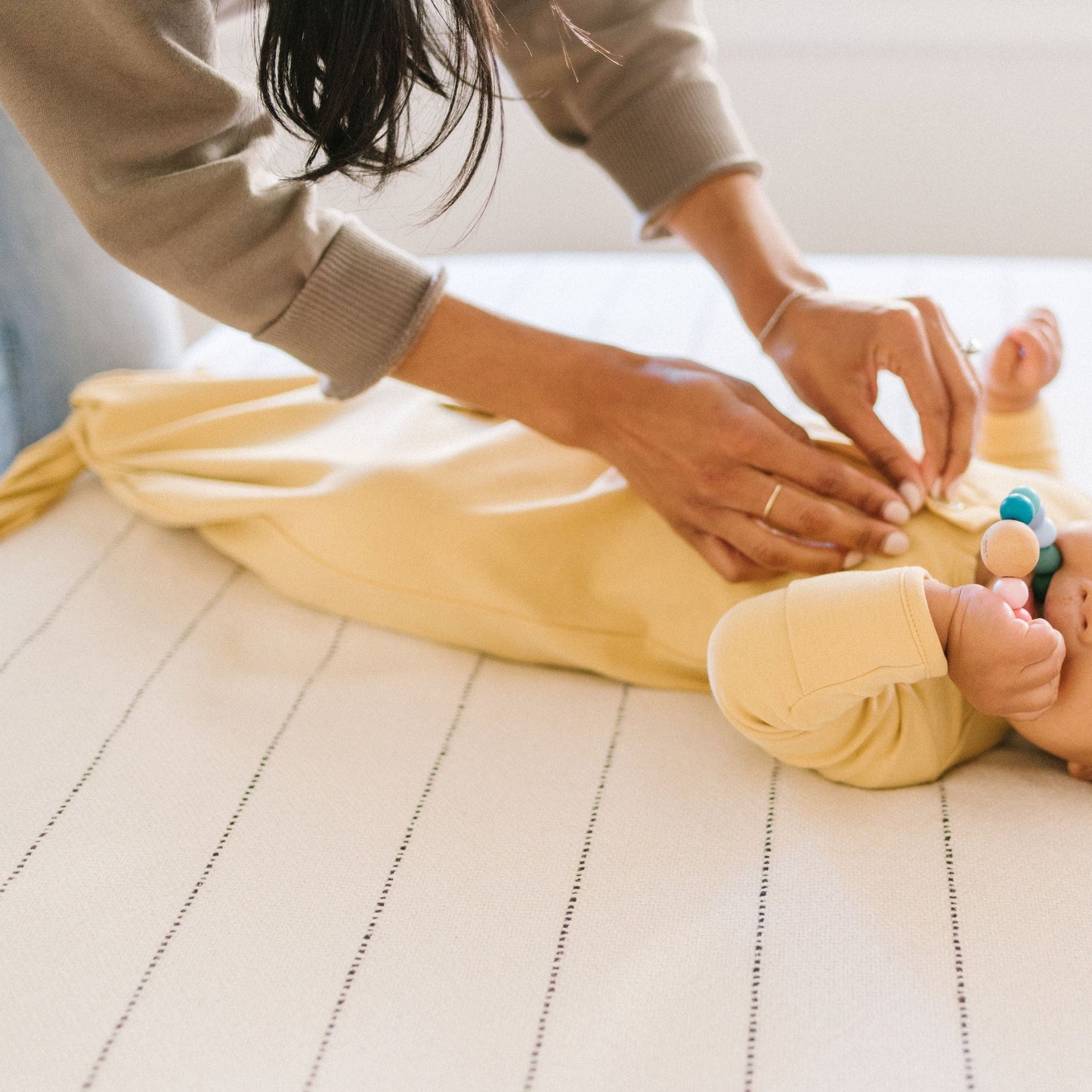 Organic Newborn Knotted Gown - Daffodil
