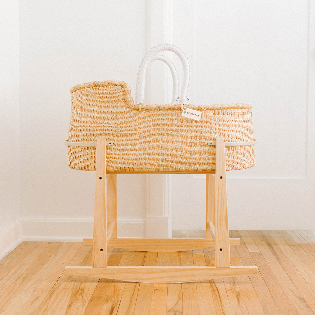 Natural Signature Bilia Bassinet with White Leather Handles