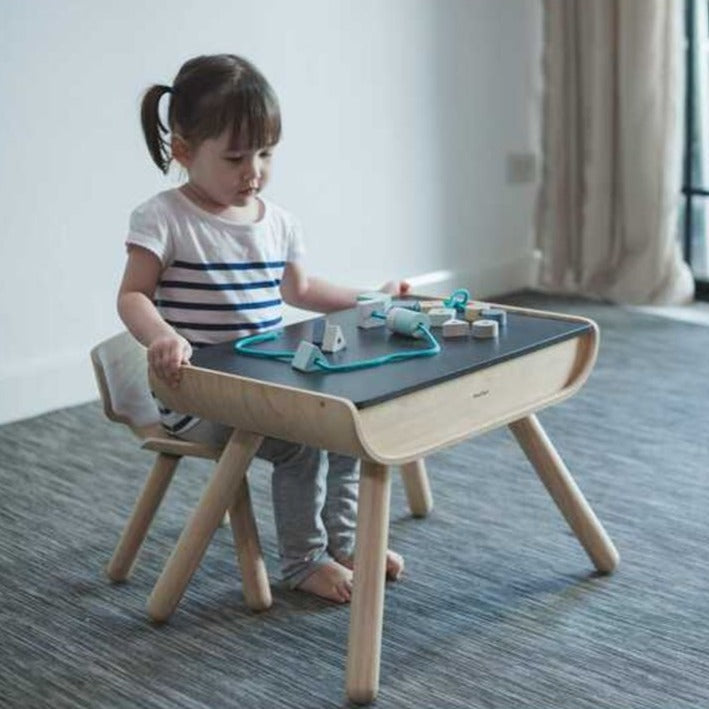 Table & Chair - Black