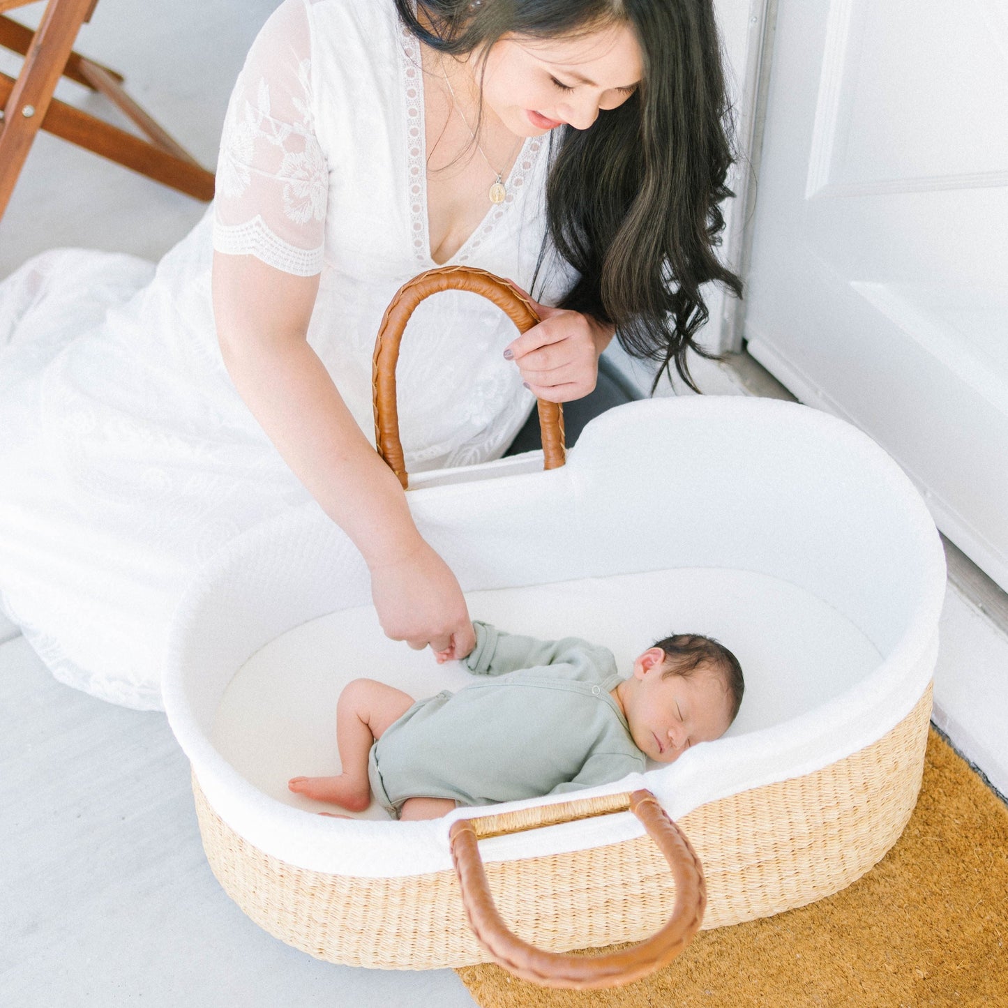 Natural Signature Bilia Bassinet