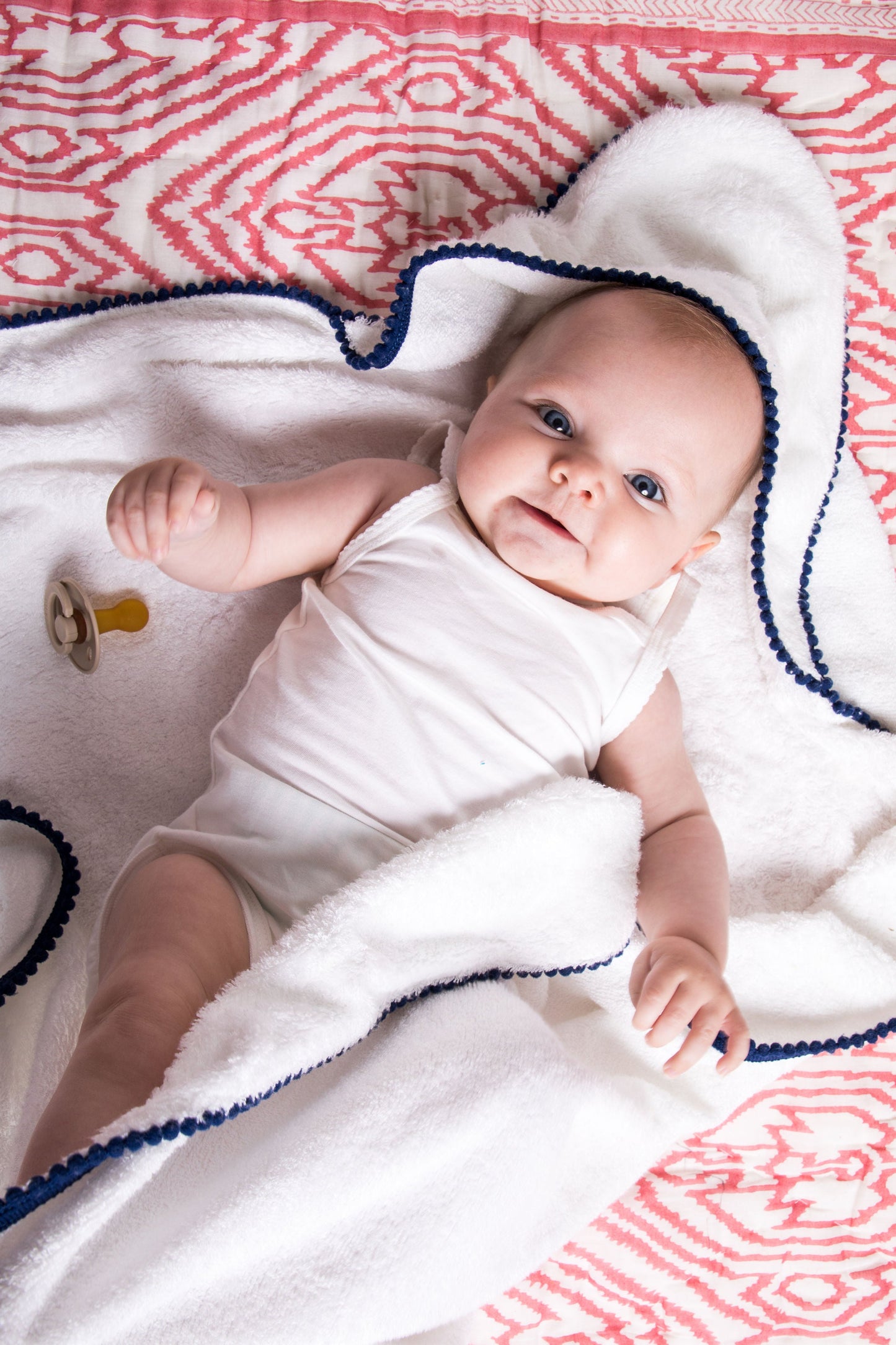 Pom Pom Hooded Cotton Towel